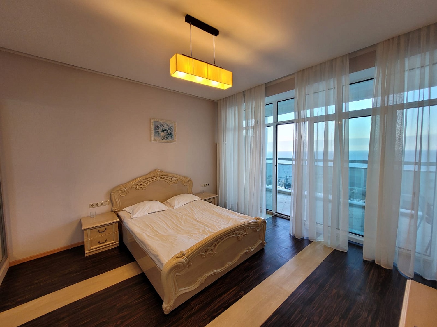 2-комнатная квартира с террасой и видом на море в ЖК "Respect Hall"
