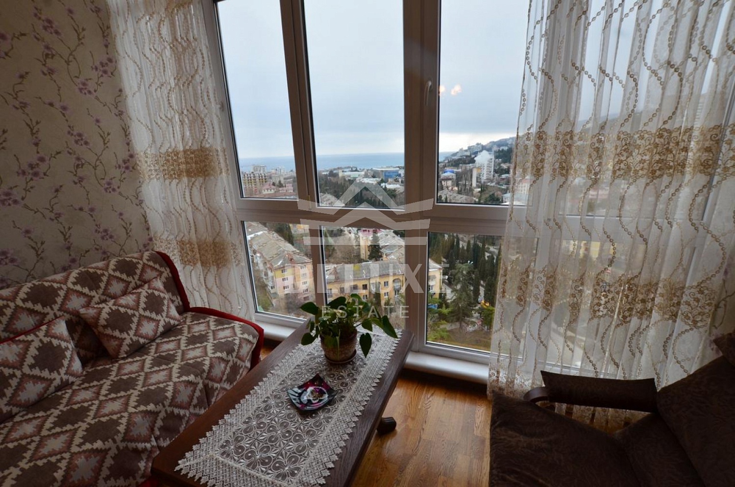 3-комнатная квартира с видом на море в центре Ялты в ЖК «Московский»