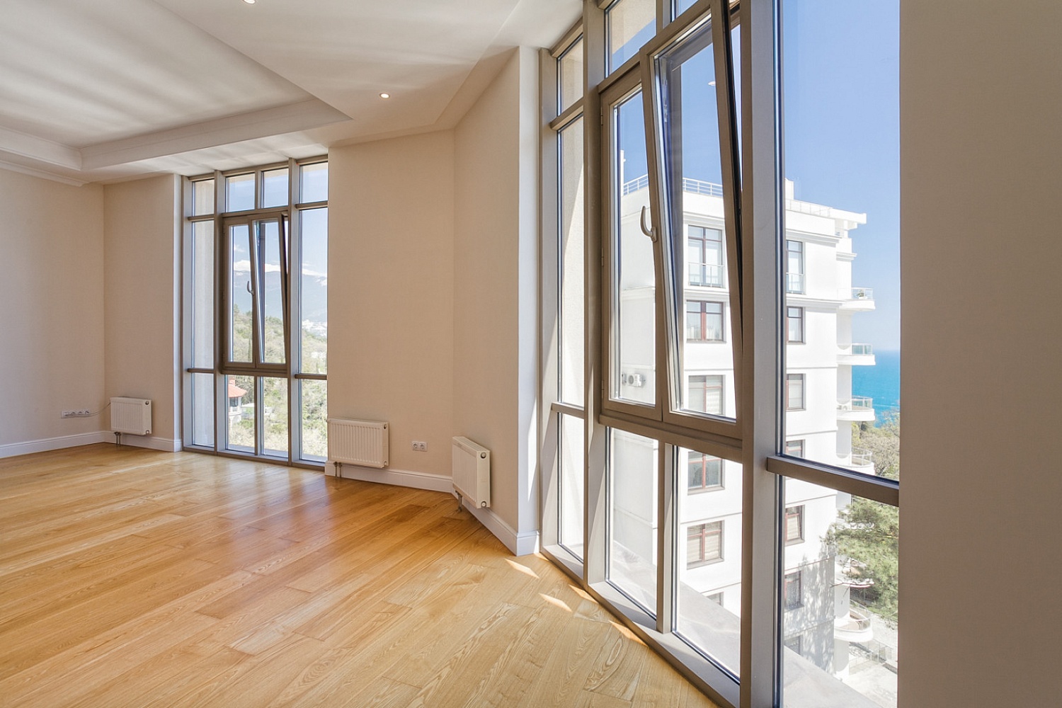 3-комнатная квартира с панорамным видом на море в ЖК «Дипломат»