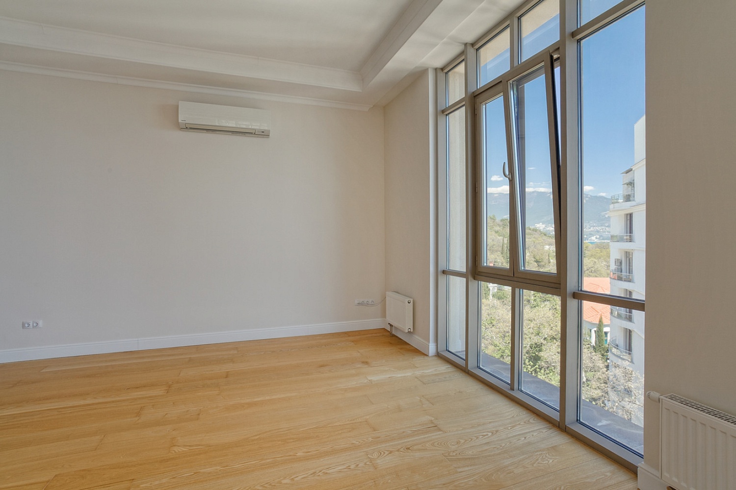 3-комнатная квартира с панорамным видом на море в ЖК «Дипломат»