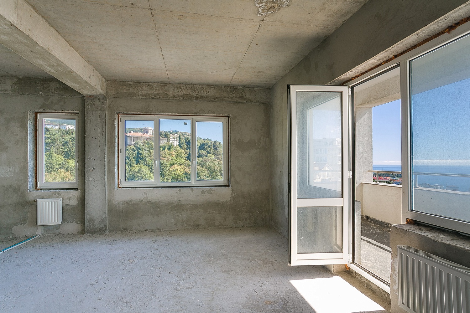 Квартира с панорамным видом на море и Ай-Петри в ЖК «Александрия»