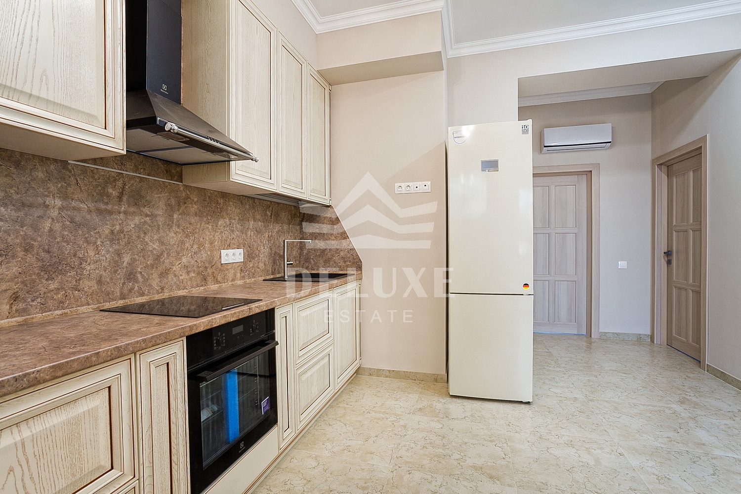 ID 1710 Продажа 2-комнатной квартиры с новым ремонтом в Гурзуфе в ЖК «Шато Лувр»