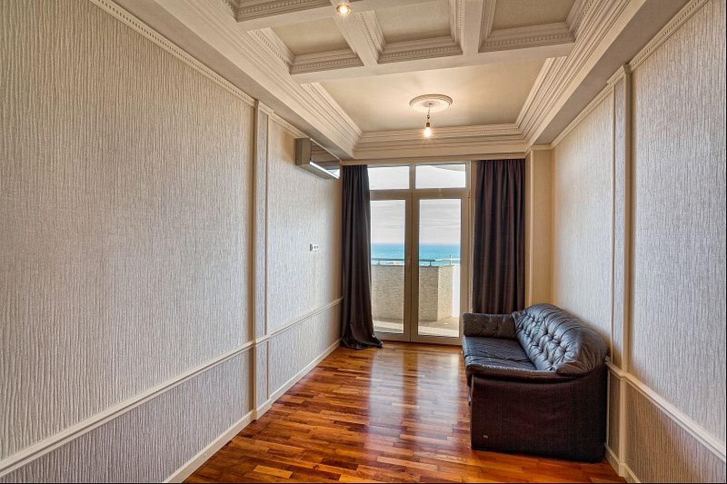 3-комнатная квартира с панорамным видом на море в ЖК «Вершина успеха»