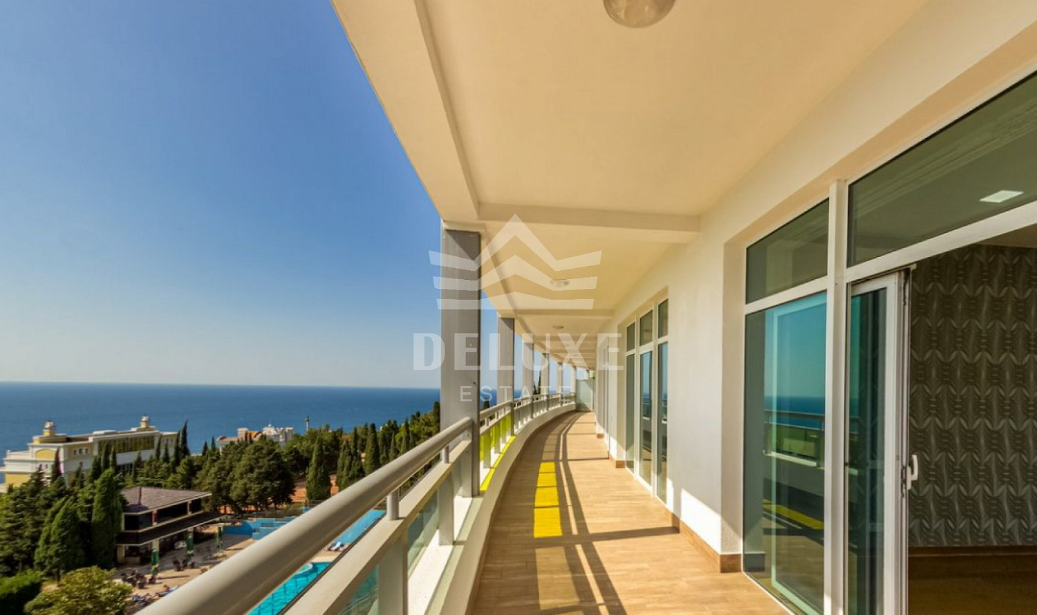 4-комнтная квартира с видом на море в ЖК «Респект холл»